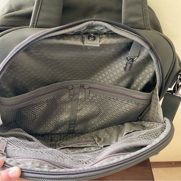 Atlantic Luggage Carry-on Travel Bag in Olive Green. - Picture 8 of 16